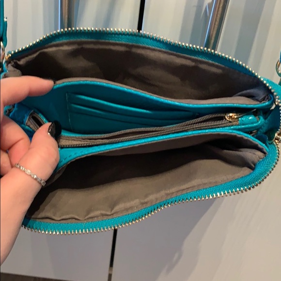 Turquoise purse - Picture 2 of 2